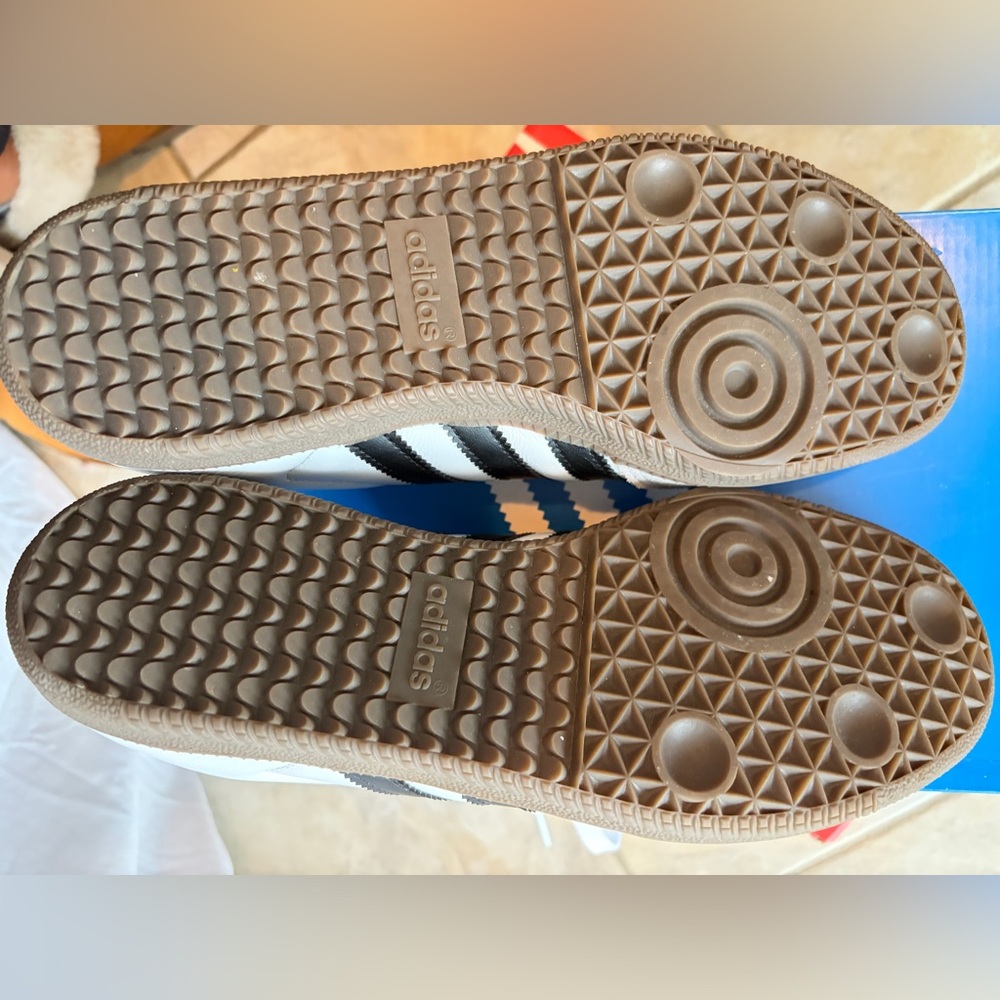OG Adidas Samba White with Black Stripes - Picture 7 of 10